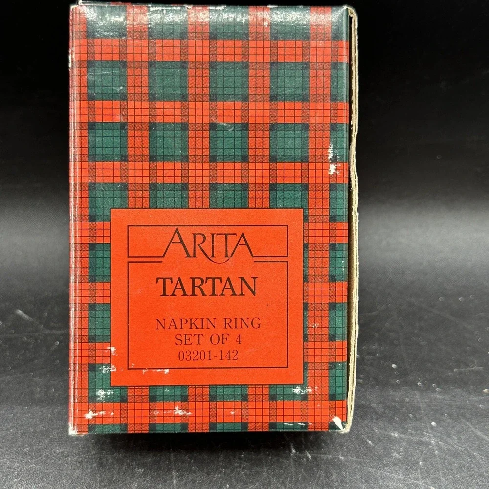 Arita Tartan Plaid Christmas Napkin Rings Set 4 Of‎  W/ Box Red Green Holiday